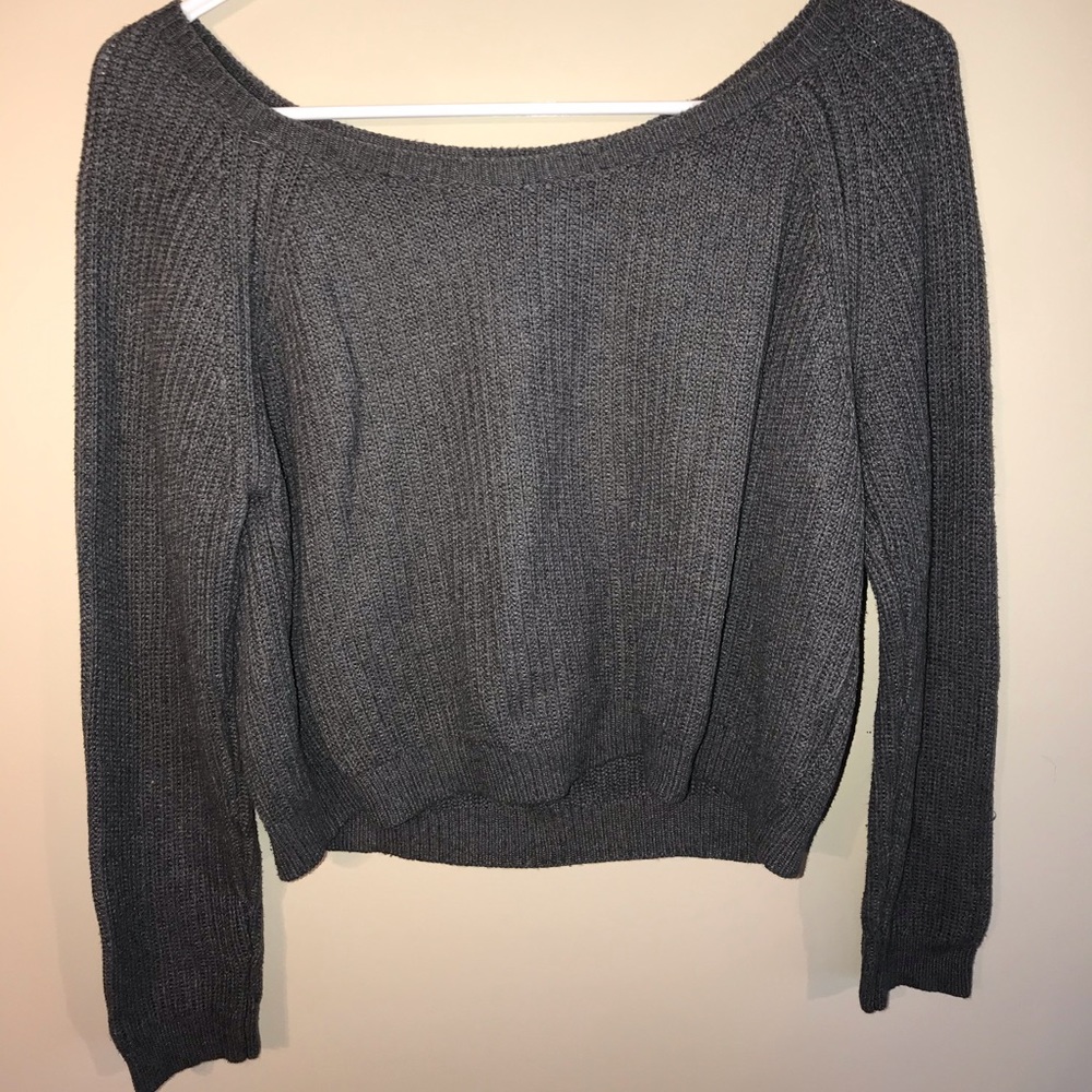 COMFY GREY SWEATER!!!